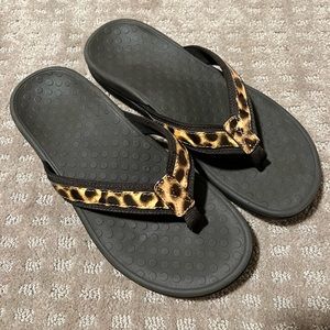 Vionic sandals